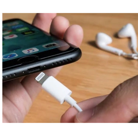 Apple EarPods With 3.5mm HeadPhone Plug
